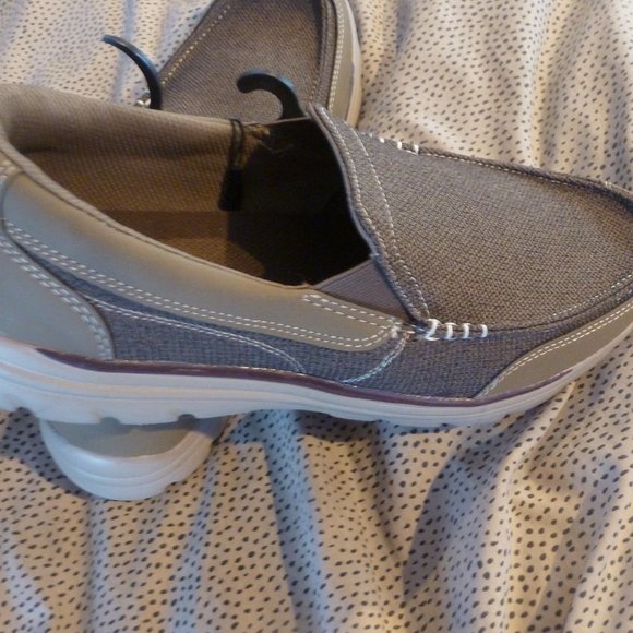 Men's Wide Sz12 George Slip on Lightweight comfort sneakers with memory foam - Picture 3 of 10